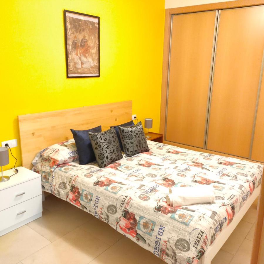 Apartamento En El Centro Apartman Reus Kültér fotó